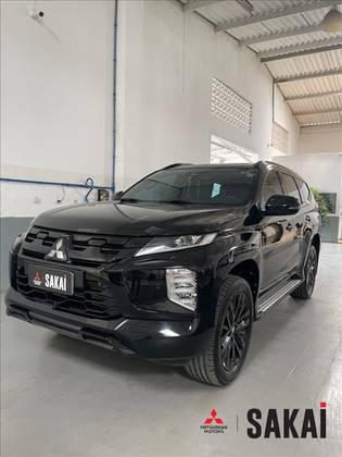 MITSUBISHI PAJERO SPORT 2.4 16V MIVEC TURBO DIESEL LEGEND BLACK AWD AUTOMÁTICO